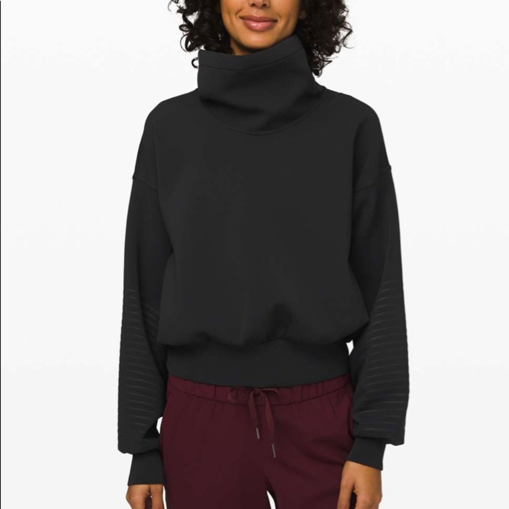 Lululemon Full Flourish Pullover Black Size 4 NWT